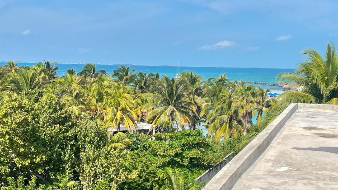 Hotel Playa La Media Luna Isla Mujeres Exterior photo