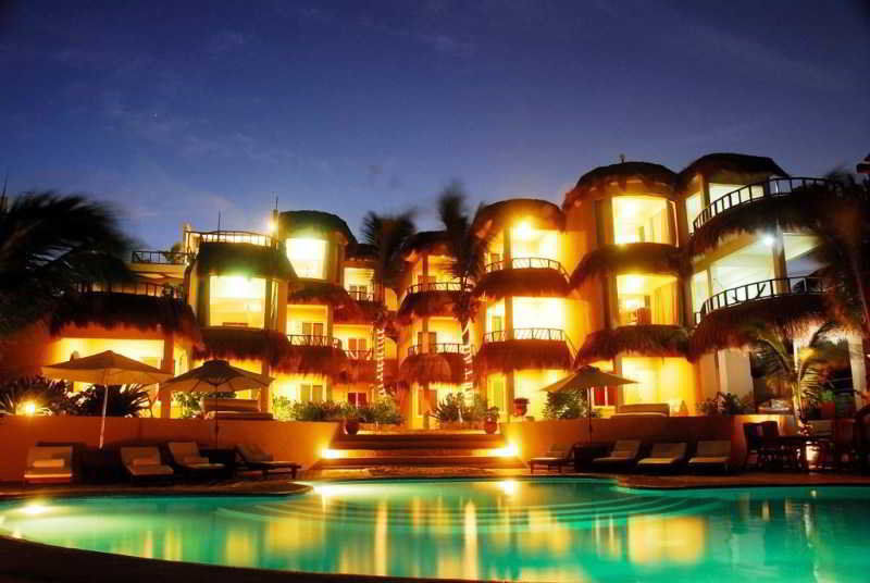 Hotel Playa La Media Luna Isla Mujeres Exterior photo