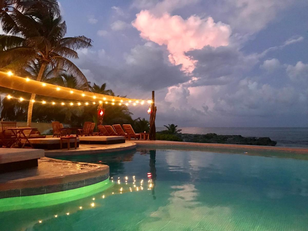 Hotel Playa La Media Luna Isla Mujeres Exterior photo
